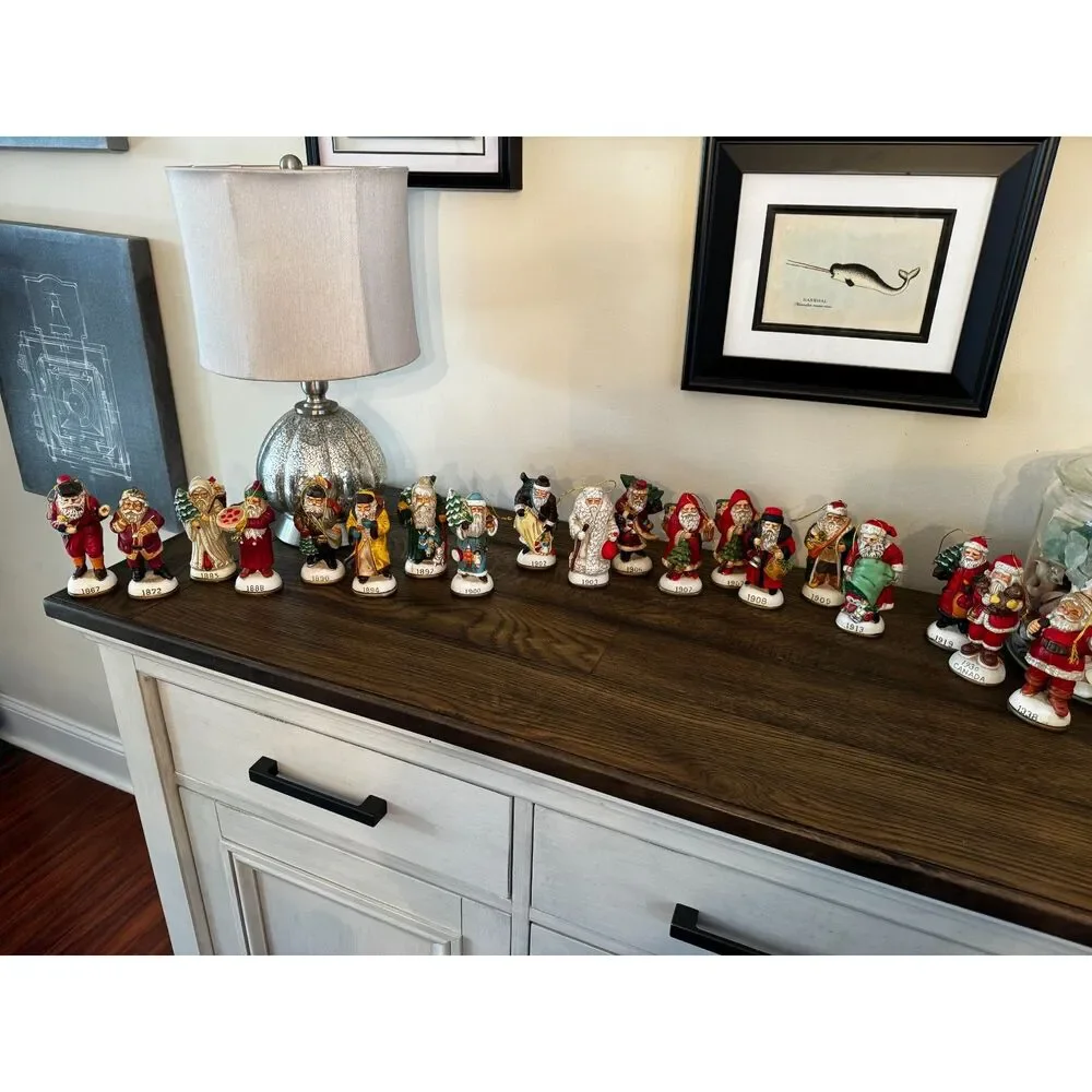 Vintage Memories of Santa collection 1990's 19 pieces ornaments